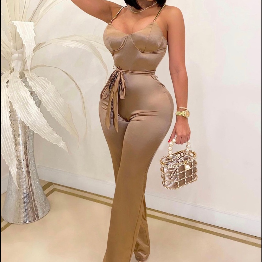 Causal Spaghetti Strap Jumpsuit